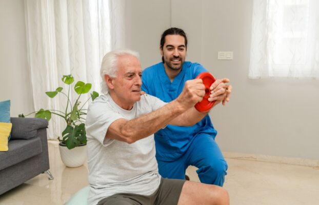 Rehabilitación física en pacientes con artritis y artrosis